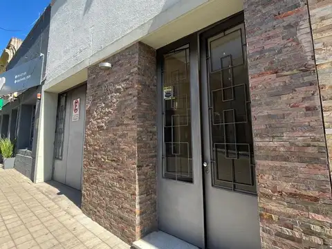 VENTA MUY BUENA CASA PLENO CENTRO PAYSANDU