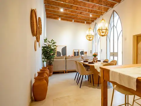 Casa de pasillo de 3 dormitorios con jardín y pileta en zona río