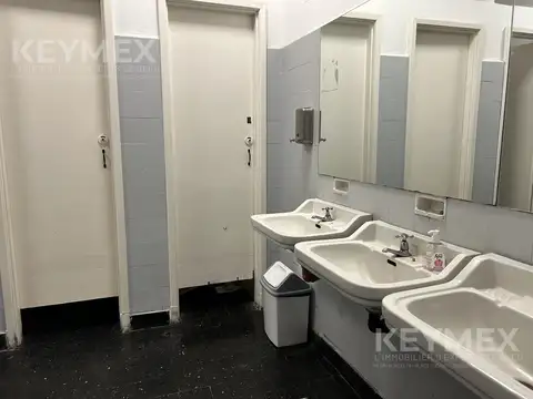 Local en Venta 56 años