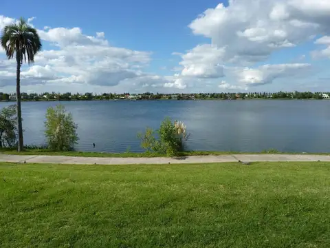 Venta Depto. Con Jardin Al Agua 3 AMB. VILA VELA