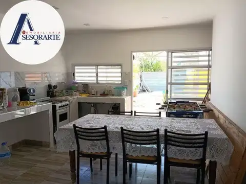 Casa 3 ambientes con 1 baño