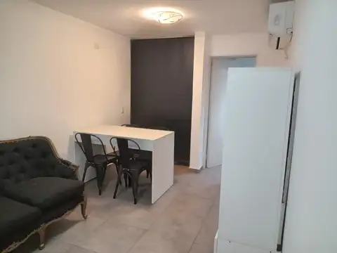 Departamento en Alquiler en Alberdi, $ 720.000
