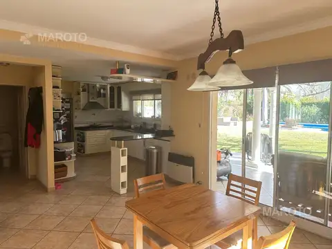 Casa en Alquiler en Septiembre, USD 1.500