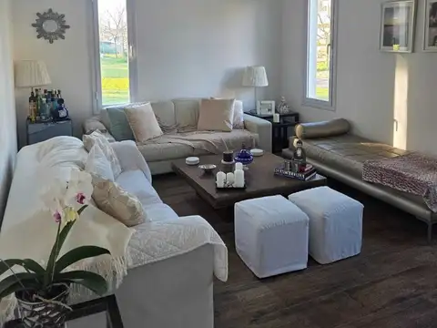 Casa en Alquiler de 3 dormitorios