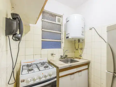 Av Directorio 2300 , Piso 2