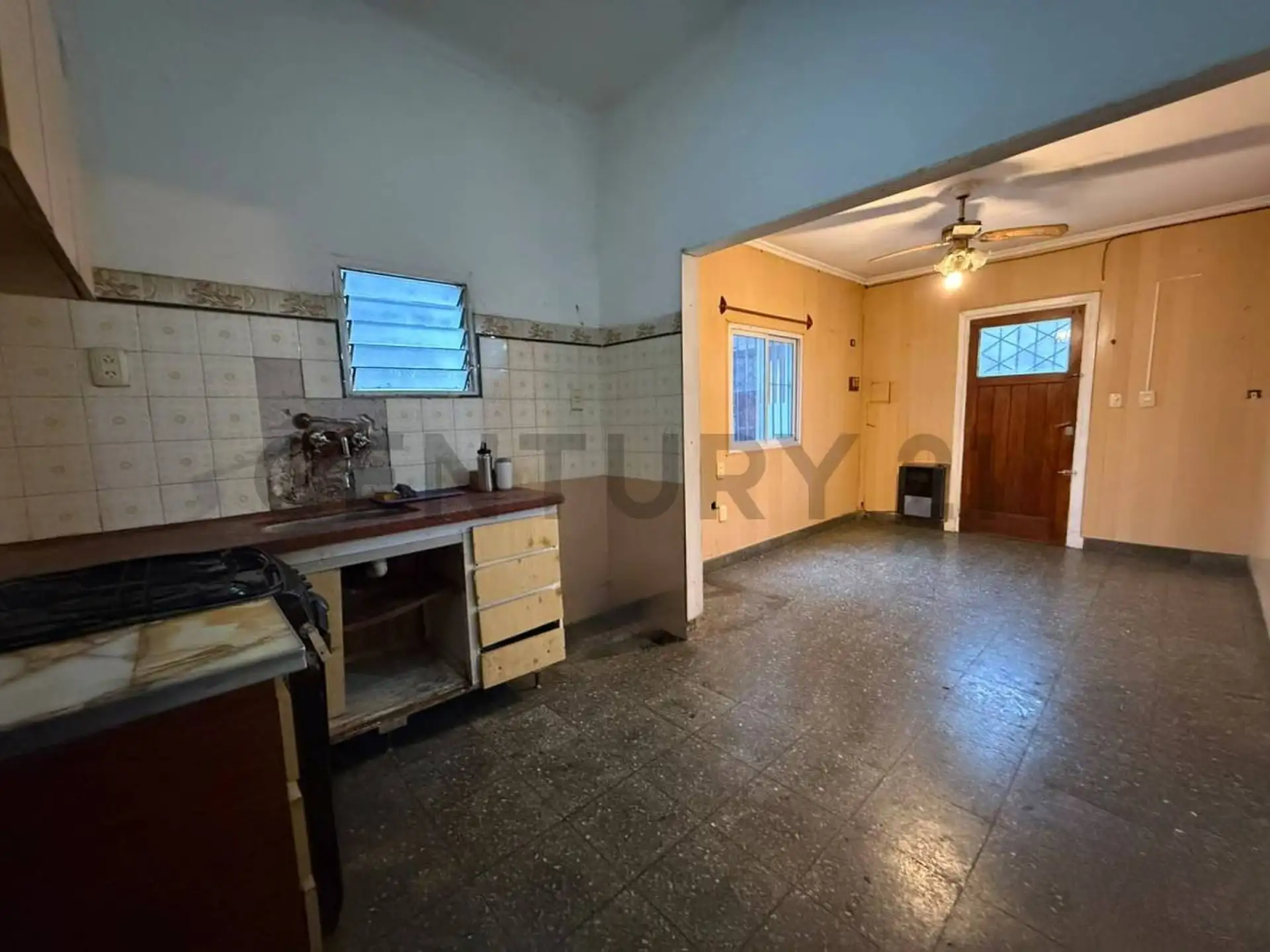 PH 4 dorm, 2 baños, 121m² cubiertos con cochera y patio — Don Bosco