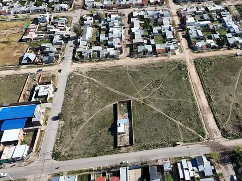 VENTA DE LOTE SOBRE SIXTO LASPIUR 313 M2