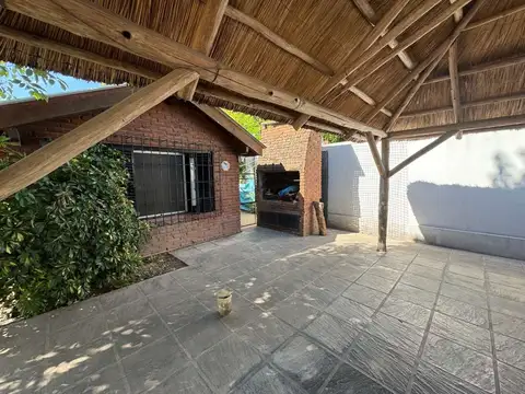 Casa en Venta en Garin, USD 115.000