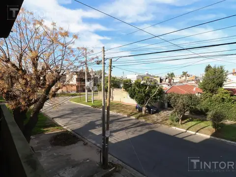 PH 4 ambientes en venta en la tablada con garaje, balcon, patio y terraza