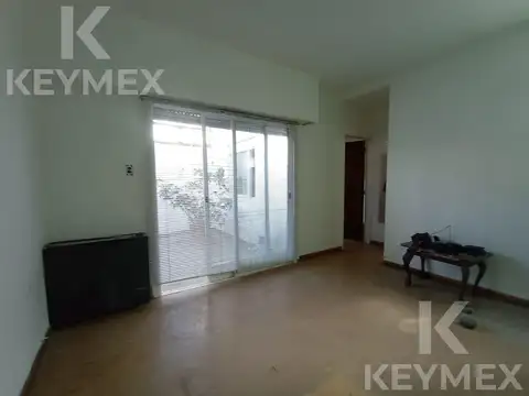 Depto Tipo Casa 2 ambientes con 1 baño