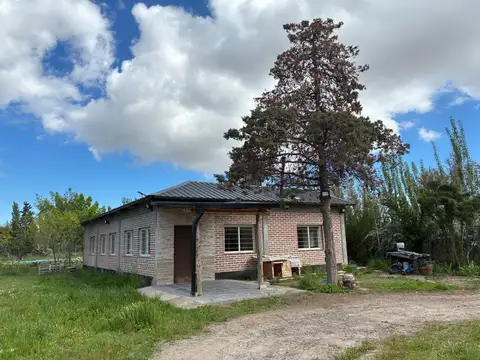 Casa quinta en venta en stefenelli mas de 2 ha