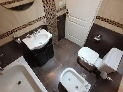 Depto Tipo Casa 2 ambientes con 1 baño