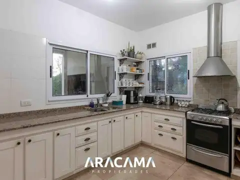 Casa en Venta en Countries y Barrios Cerrados en Ezeiza, USD 295.000