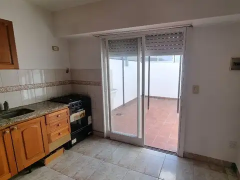 Depto Tipo Casa 3 ambientes con 1 baño
