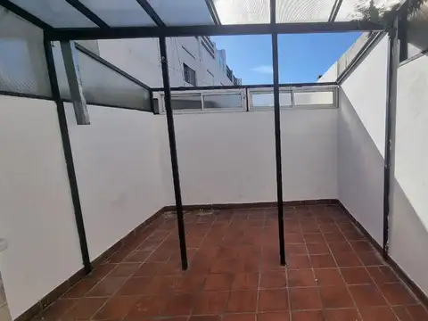 ALQUILER PH 3 AMBIENTES EN RAMOS MEJIA CON PATIO