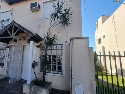 ALQUILER PH 3 AMBIENTES EN RAMOS MEJIA CON PATIO