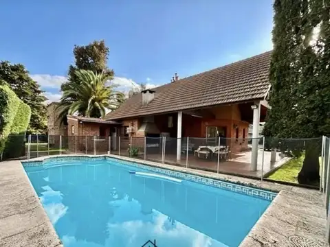 Casa en venta en country Club Banco provincia