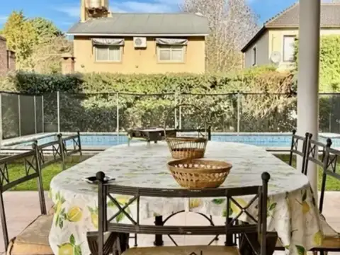 Casa en venta en country Club Banco provincia