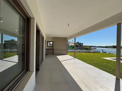 Villanueva Santa Ana 5 Dorm a laguna VENTA a estrenar