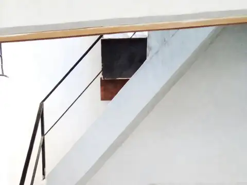Depto Tipo Casa 2 ambientes con 1 baño