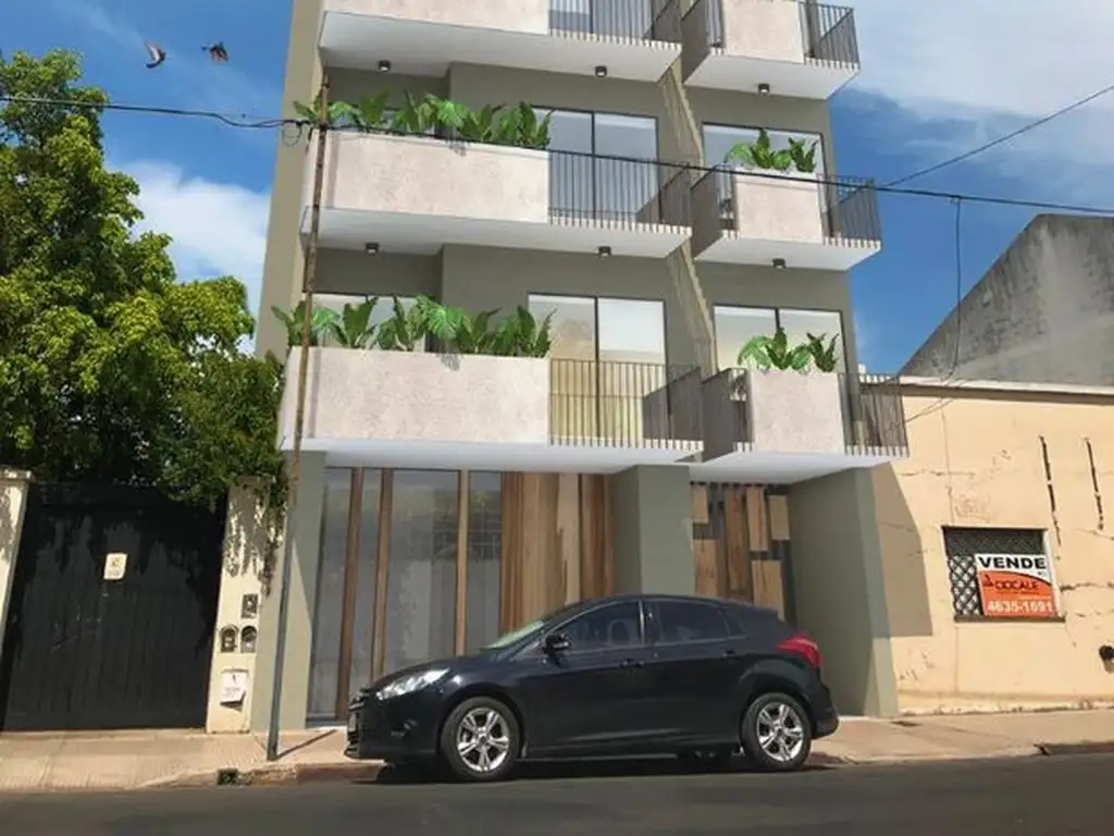 Lisandro de la torre Plaza  de  1, 2 y 3 Dormitorios