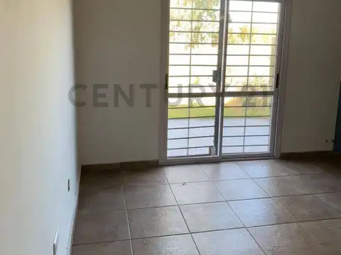 CENTURY 21 LUCIO BARROSO VENDE CASA