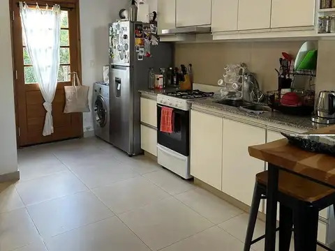 Depto Tipo Casa 3 ambientes con 1 baño