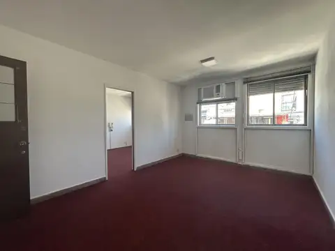 Oficina 2 ambientes con 1 baño