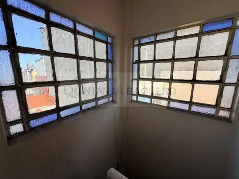 Depto Tipo Casa 4 ambientes con 2 baños