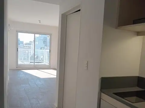 Monoambiente  a estrenar contrafrente con balcón puro sol 