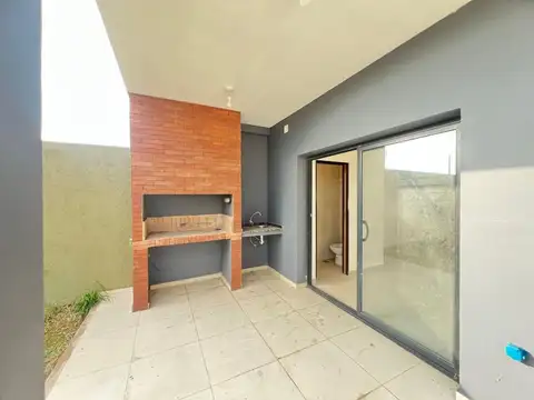Casa 4 ambientes con 1 baño