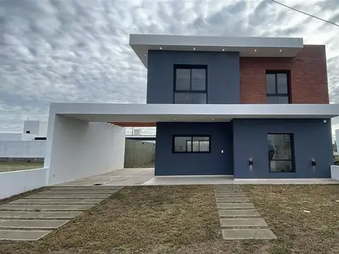 ALQUILER CASA 2 DOR EN RINCONES DE MANANTIALES 2