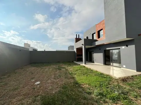 MANZANA 44 LOTE 08 100