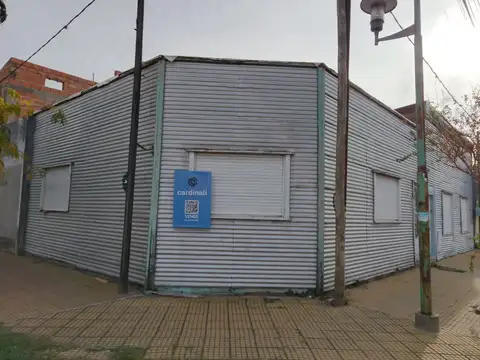 Terreno en  centro de Ensenada con casa a demoler