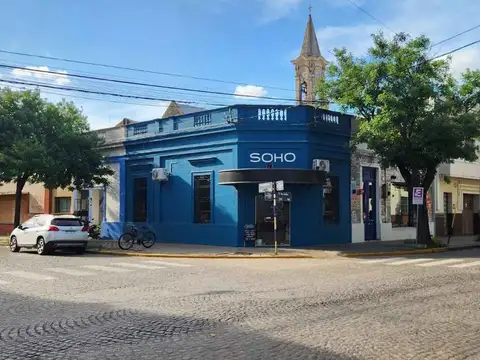 VENTA / ESQUINA / COMERCIAL / CÉNTRICA
