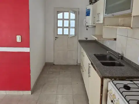 Depto Tipo Casa 3 ambientes con 1 baño