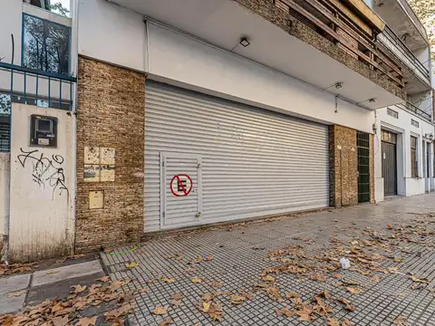 Local en Alquiler en Villa Urquiza, $ 5.950.000