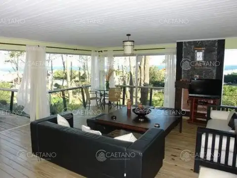 Casa en Venta en Montoya, USD 640.000