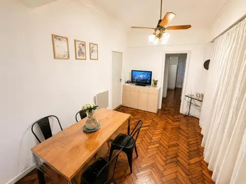 ALQUILER – 3 AMBIENTES AMOBLADO CON BALCON EN FLORES