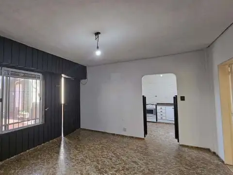 PH EN VENTA EN LANUS - MULTIFAMILIAR OPORTUNIDAD