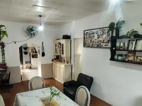 Casa en Venta - 3 Dormitorios 2 Baños - 320mts - Almirante Brown