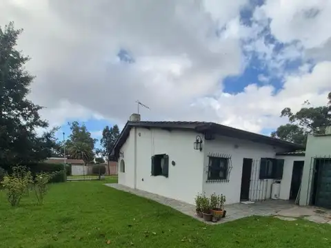 Casa en Venta en Los Pinares, USD 105.000