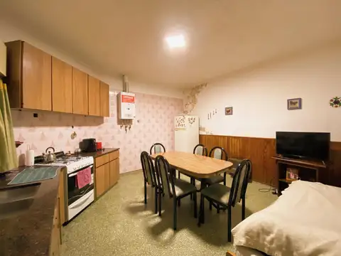 Casa 3 ambientes con 2 baños