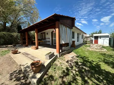 VENTA CASA AROYO DE LOS PATOS 2 DORM CERCA DE RUTA