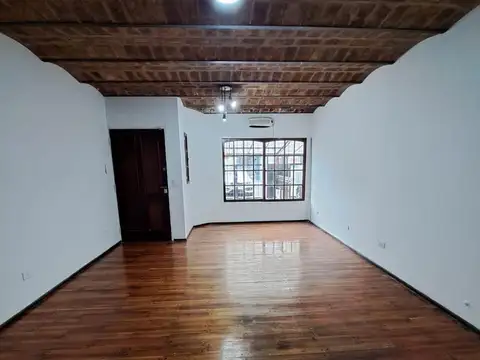 Depto Tipo Casa en Alquiler de 3 dormitorios