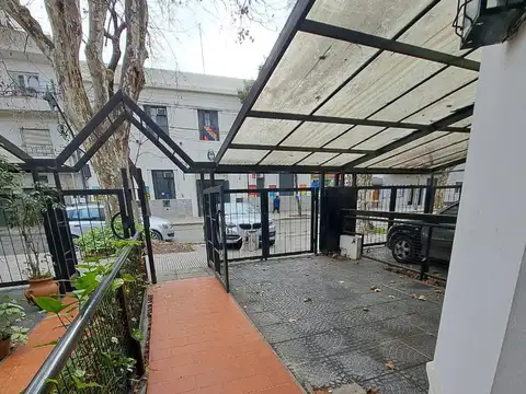 Depto Tipo Casa en Alquiler de 4 ambientes