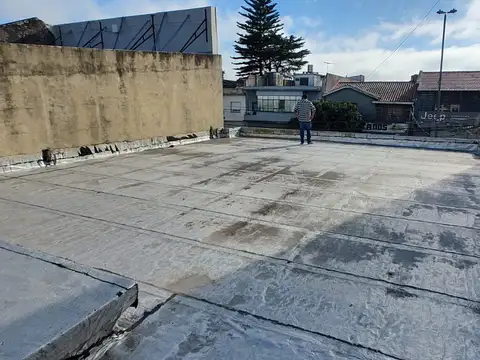 Local en Alquiler en Barrio Parque, USD 6.000