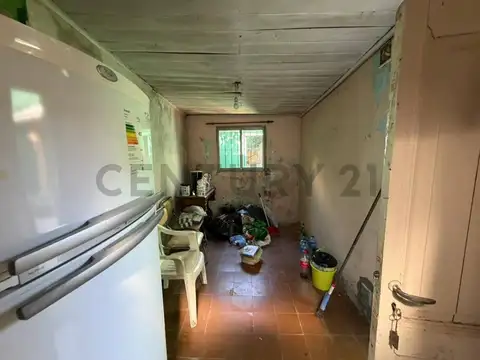 calle 13 5000, Piso 0