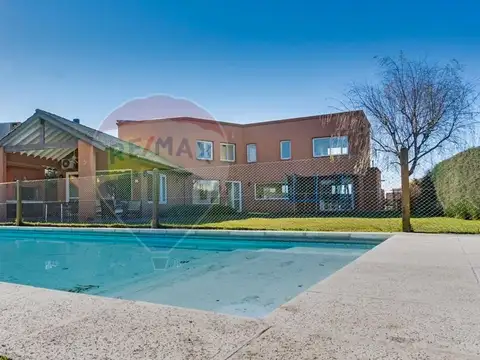 Venta Casa 5 amb con piscina - El Cantón, Escobar