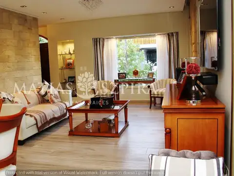 Casa 4 ambientes con 3 baños